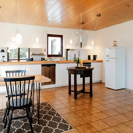 Ruhestifter-salem Mit Aromasauna Und Hot Tub זאלם