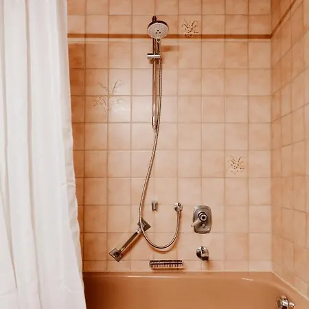 Ruhestifter-salem Mit Aromasauna Und Hot Tub Apartament Salem (Baden-Wurttemberg)